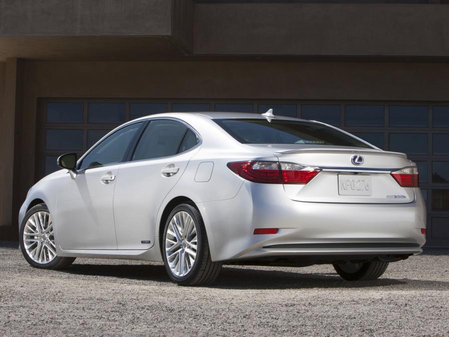  Lexus ES300h 2012 года  (фото 36 из 44)